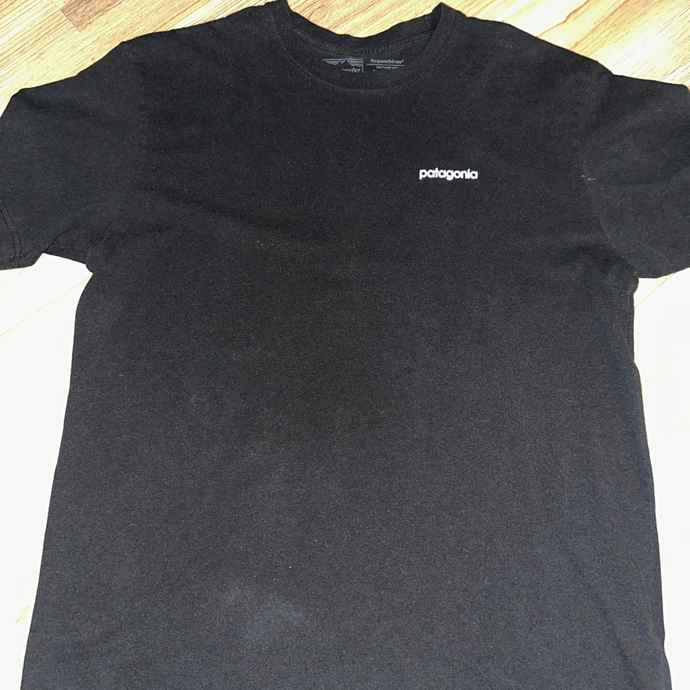Patagonia Responsibili-Tee Black Graphic T-Shirt Men’s Large Regular Fit